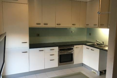 Apartamento T2 Duplex em Condomínio Fechado - Lavra