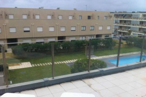 Apartamento T2 Duplex em Condomínio Fechado - Lavra