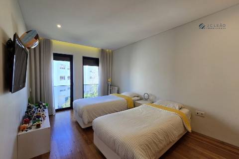 Apartamento T3 com vista mar