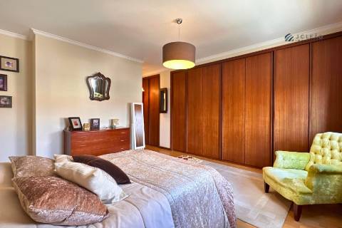 Apartamento T3 Duplex em Lavra