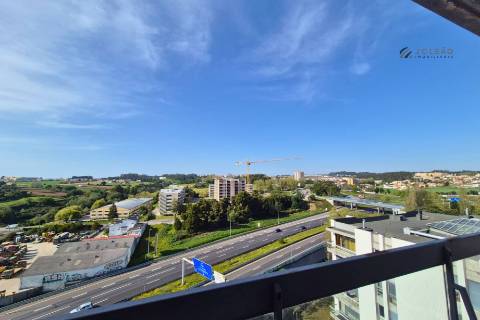 Apartamento T2 em Condomínio Fechado em  Moreira da Maia