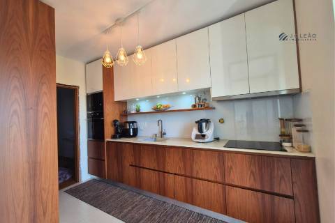 Apartamento T2 em Condomínio Fechado em  Moreira da Maia