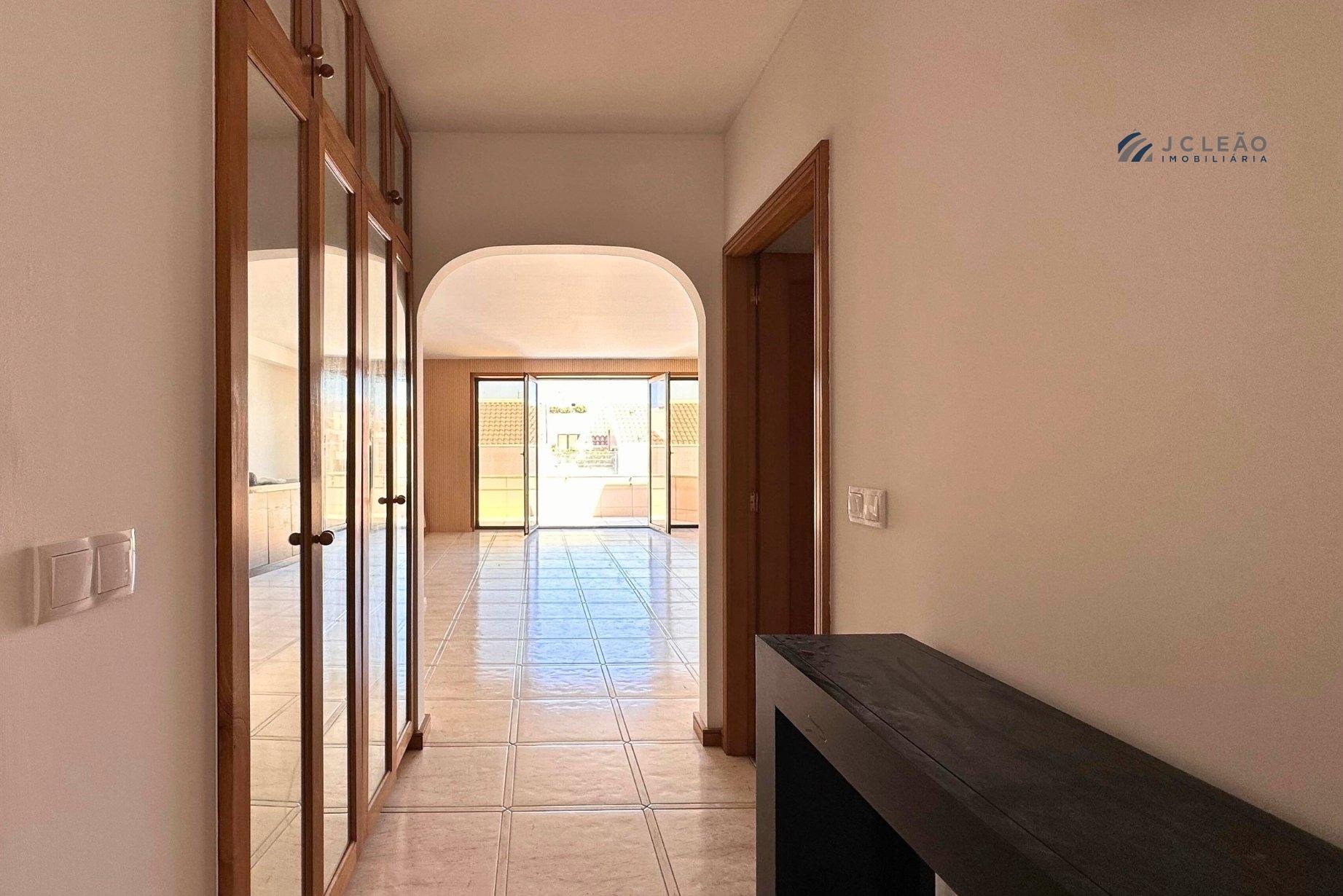 Apartamento T2 na 1ª Linha mar em Mindelo, Vila do Conde