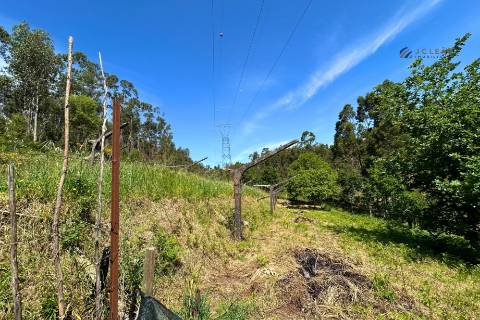 Terrenos à venda em Penafiel (Rústico + Urbano)