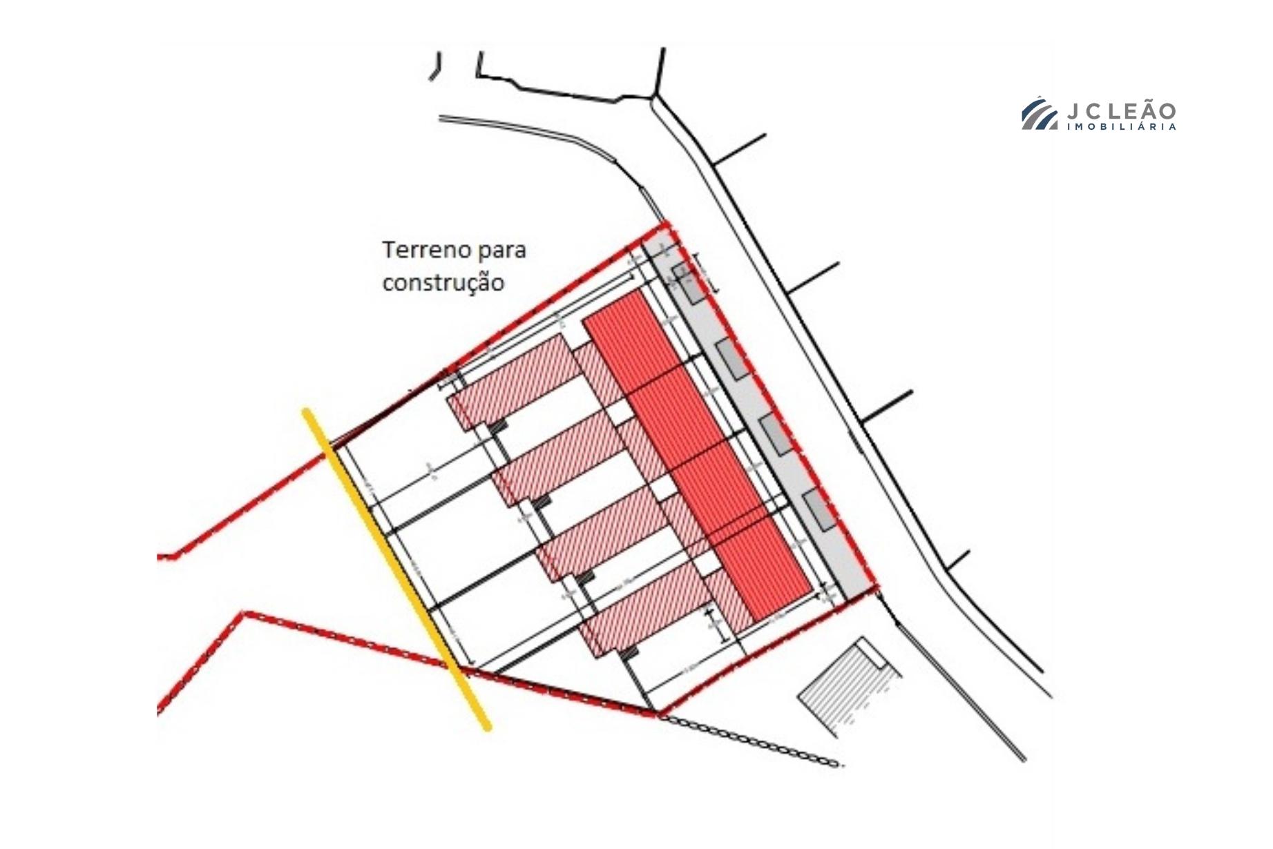 Terreno com viabilidade para construção de 4 moradias
