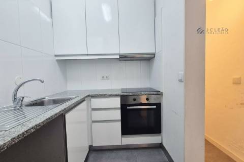 Apartamento t1 para ARRENDAMENTO em Ramalde