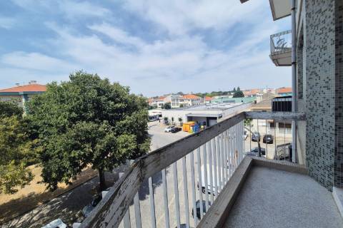 Apartamento t1 para ARRENDAMENTO em Ramalde