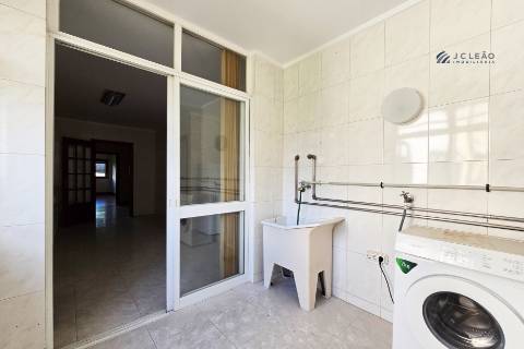 Apartamento T3+1 em S. Mamede de Infesta