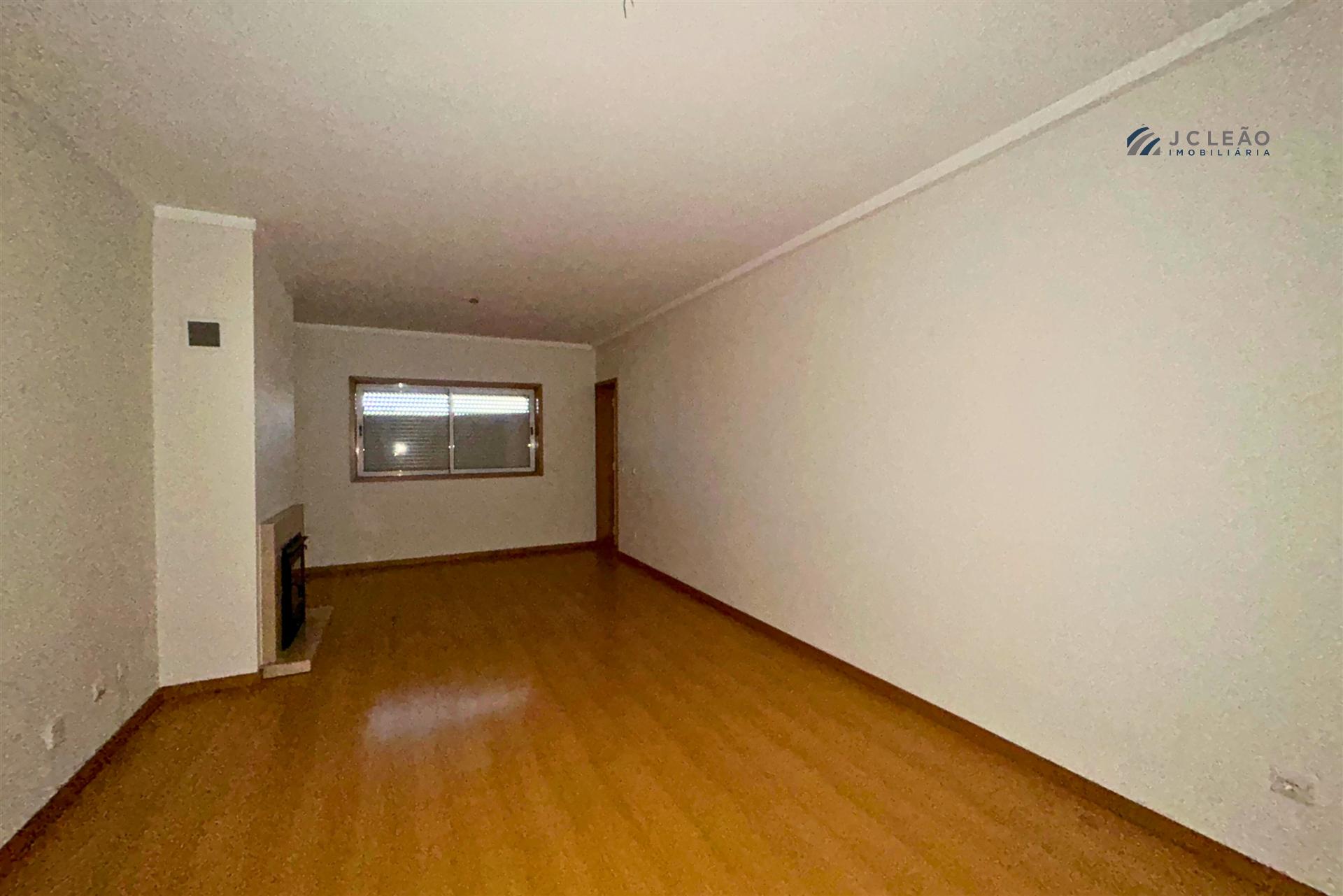 Apartamento T2 Venda em Ermesinde,Valongo