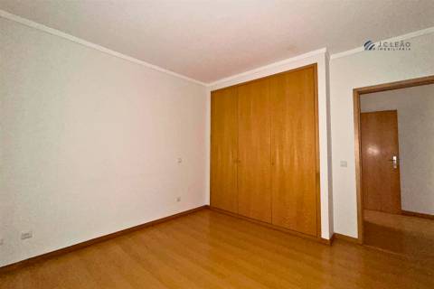Apartamento T2 Venda em Ermesinde,Valongo