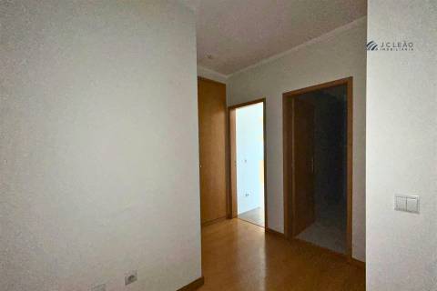 Apartamento T2 Venda em Ermesinde,Valongo