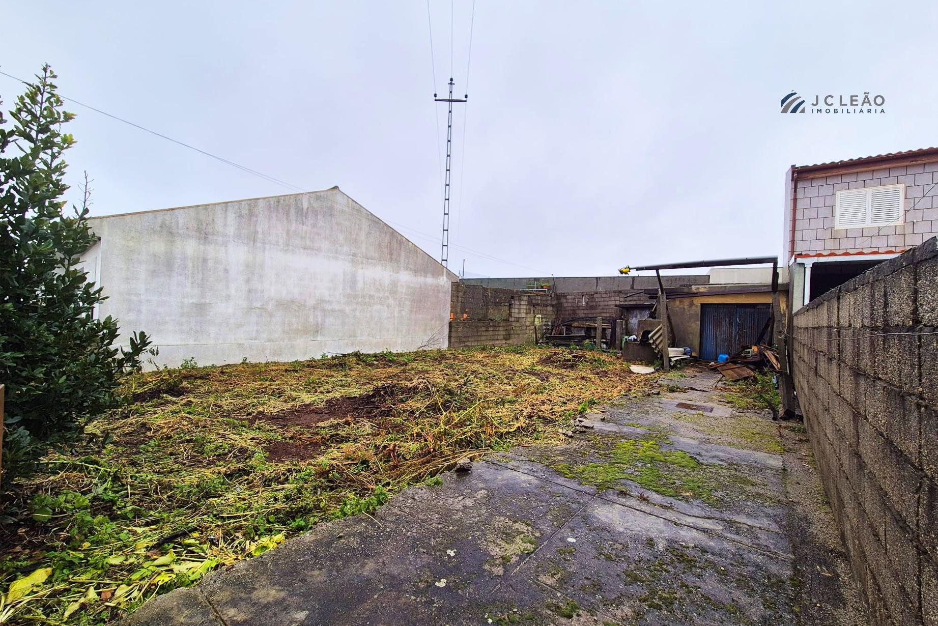 Terreno para Construção a 2 minutos da Praia da Memória