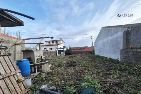 Terreno para Construção a 2 minutos da Praia da Memória
