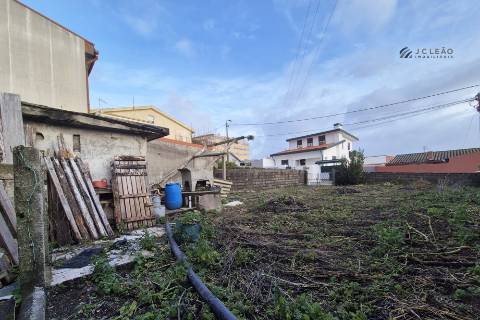 Terreno para Construção a 2 minutos da Praia da Memória