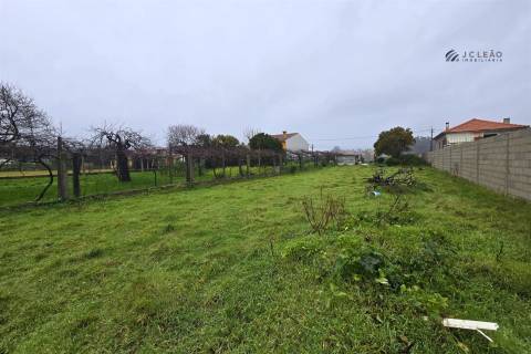 Terreno para Construção a 2 minutos dos Acessos da A28