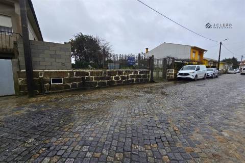 Terreno para Construção a 2 minutos dos Acessos da A28