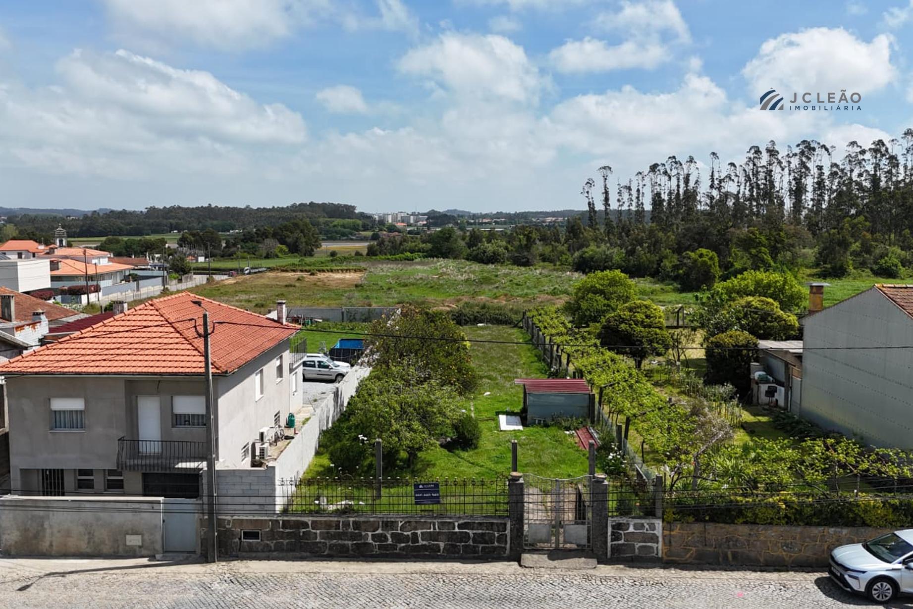 Terreno para Construção a 2 minutos dos Acessos da A28