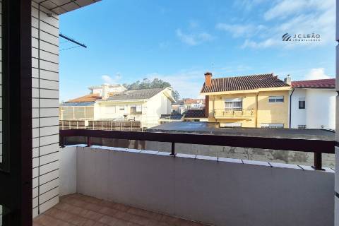 Apartamento T1+1 na Urbanização da Estação – Vilar do Pinheiro