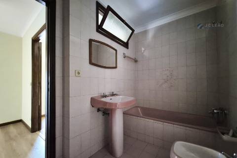 Apartamento T1+1 na Urbanização da Estação – Vilar do Pinheiro