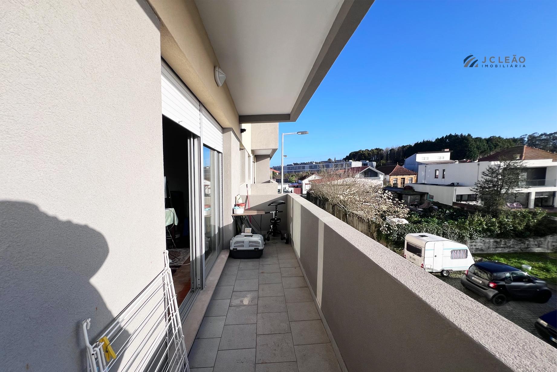 Apartamento T2 com Exposição Solar Nascente/Poente - Moreira da Maia