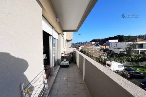 Apartamento T2 com Exposição Solar Nascente/Poente - Moreira da Maia