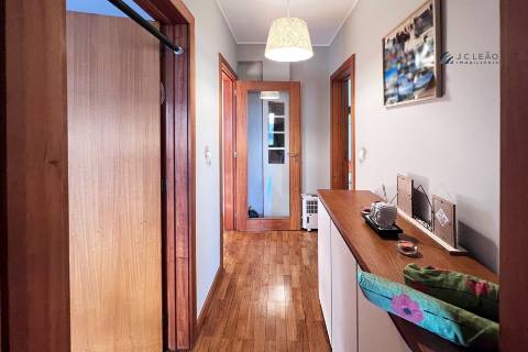 Apartamento T2 com Exposição Solar Nascente/Poente - Moreira da Maia