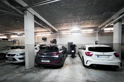 Apartamento T2 com Exposição Solar Nascente/Poente - Moreira da Maia