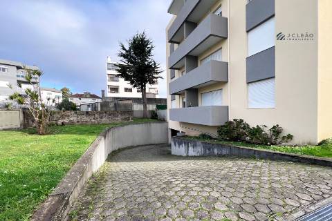 Apartamento T2 com Exposição Solar Nascente/Poente - Moreira da Maia