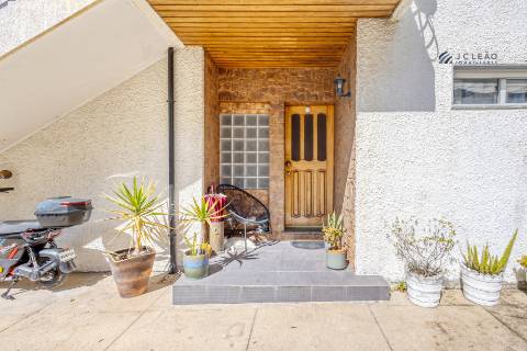 Andar Moradia T2 Venda em Matosinhos e Leça da Palmeira,Matosinhos