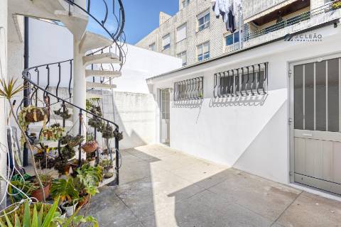 Andar Moradia T2 Venda em Matosinhos e Leça da Palmeira,Matosinhos