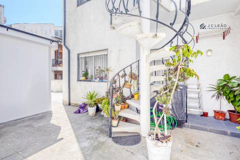 Andar Moradia T2 Venda em Matosinhos e Leça da Palmeira,Matosinhos