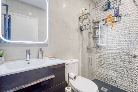 Andar Moradia T2 Venda em Matosinhos e Leça da Palmeira,Matosinhos