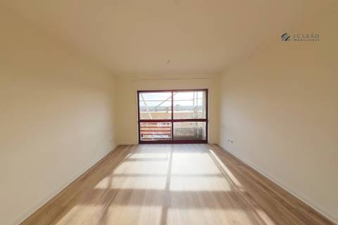 Apartamento T3 Arrendamento em Matosinhos e Leça da Palmeira,Matosinhos