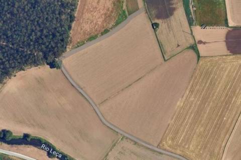 Terreno em Custóias