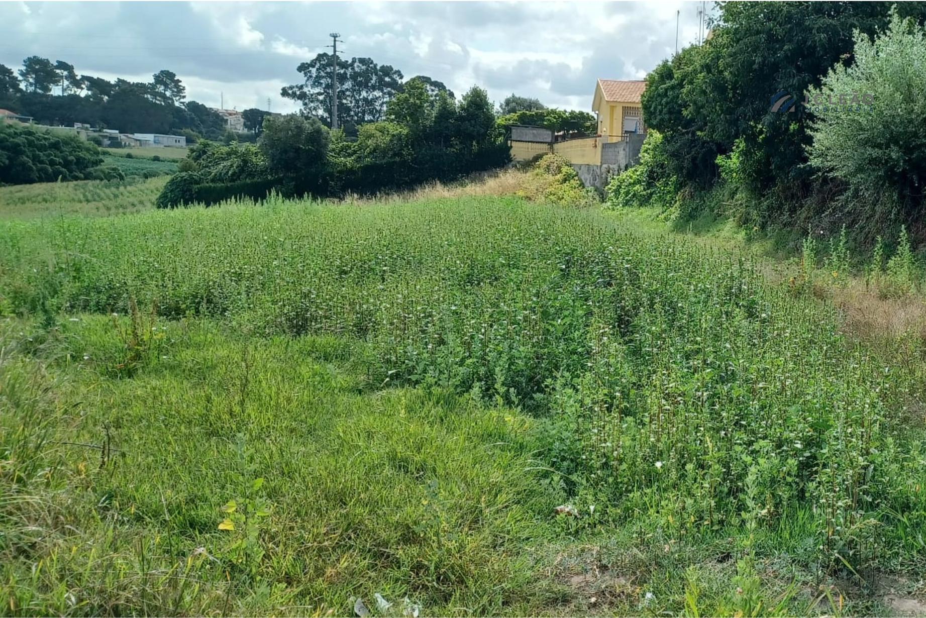 Terreno em Custóias