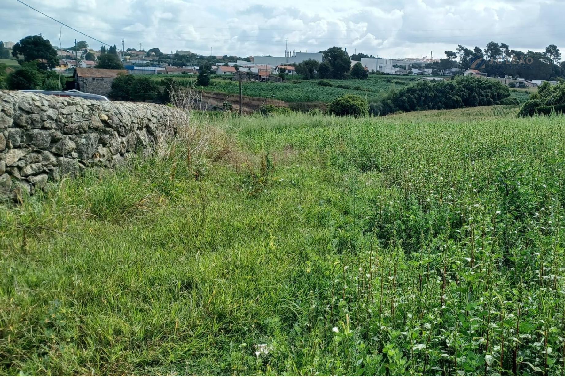 Terreno em Custóias