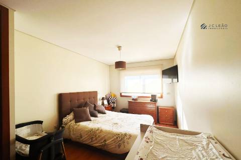Apartamento T2 em Custóias