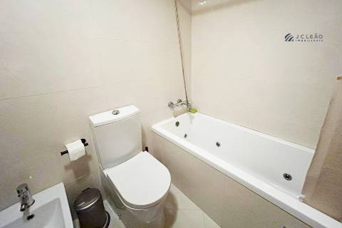 Apartamento T2 em Custóias