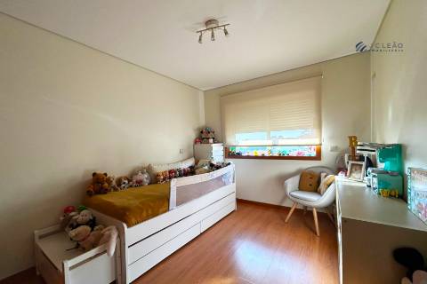 Apartamento T2 em Custóias