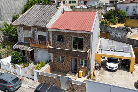 Moradia T3 com Terreno para Construção em Guifões