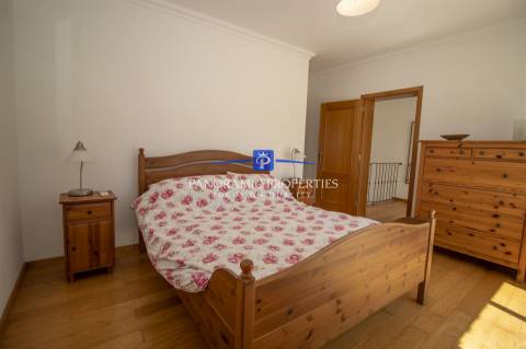 Moradia com 4 quartos perto da Praia do Carvoeiro