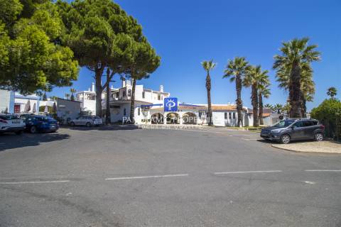 Restaurante encantador com uma excelente reputação no Monte Carvoeiro