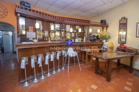 Restaurante encantador com uma excelente reputação no Monte Carvoeiro