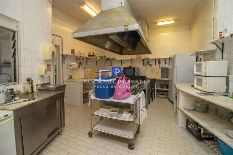 Restaurante encantador com uma excelente reputação no Monte Carvoeiro