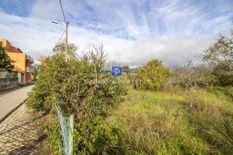 Lote de terreno com permissão para construção nos Montes de Alvor