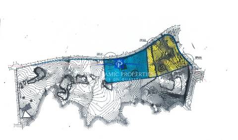 Um fantástico terreno na primeira linha do mar...