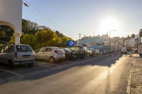 Único Lote de terreno à entrada de Carvoeiro