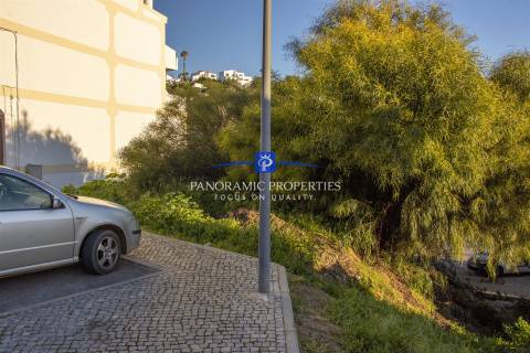 Único Lote de terreno à entrada de Carvoeiro
