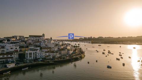 Terreno único para venda em Ferragudo - Ideal para a casa dos seus sonhos