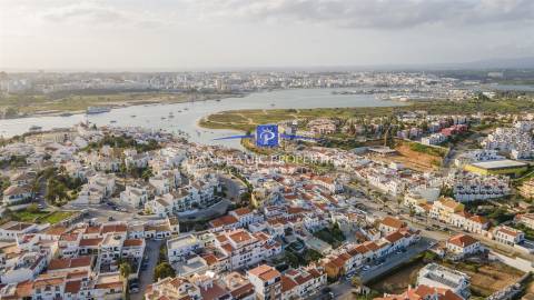 Terreno único para venda em Ferragudo - Ideal para a casa dos seus sonhos